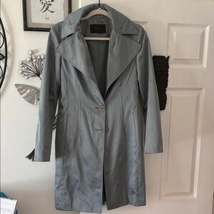 Tahari Gray Single-Breasted Trench Coat